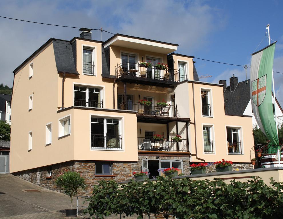 Hotel Weingut Goeres Briedel Esterno foto