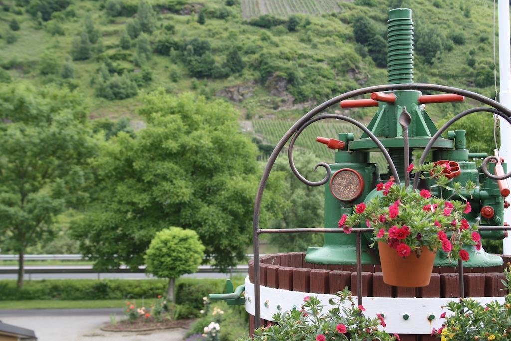 Hotel Weingut Goeres Briedel Esterno foto